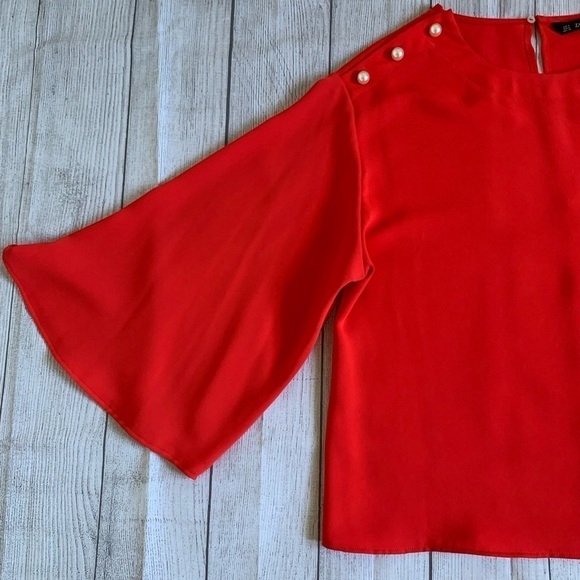 Zara Women’s Red Long Sleeve Blouse with Pearl Accent Buttons in Size M - Picture 4 of 5